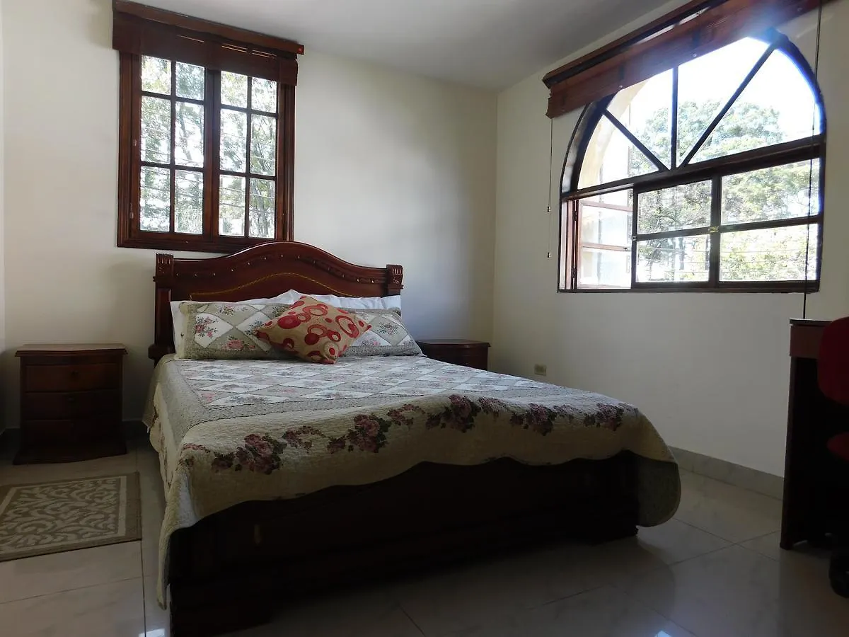 Hotel Caney Lodge Bogota 2*,